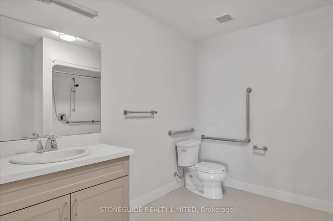 220 - 555 Bonaccord St, Home with 2 bedrooms, 1 bathrooms and 1 parking in Peterborough ON | Image 22