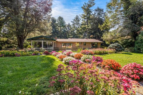 20 Memminger Dr, Flat Rock, NC, 28731-4515 | Card Image