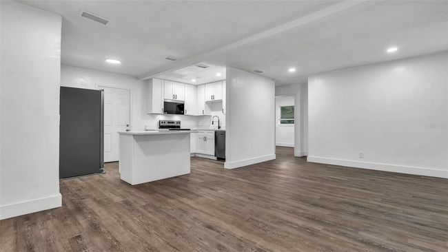 1501 5 Th St S, House other with 4 bedrooms, 2 bathrooms and null parking in ST PETERSBURG FL | Image 8