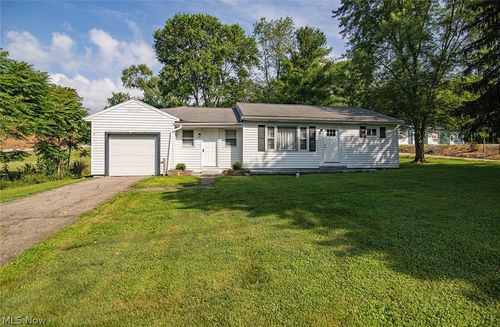 2106 Harris Hwy, Washington, WV, 26181-8746 | Card Image