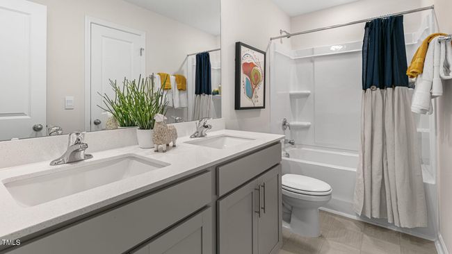 Bathroom | Image 29