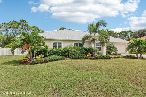 2051 Thornwood Dr Se, Palm Bay, FL, 32909-2326 | Card Image
