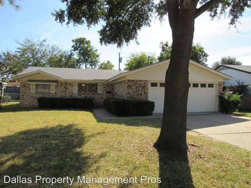 3210 Mccollum St, Irving, TX, 75061-4138 | Card Image