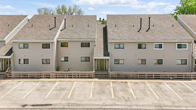 APT-304 - 215 40 Th Street Dr, Condo with 3 bedrooms, 2 bathrooms and null parking in Cedar Rapids IA | Image 34
