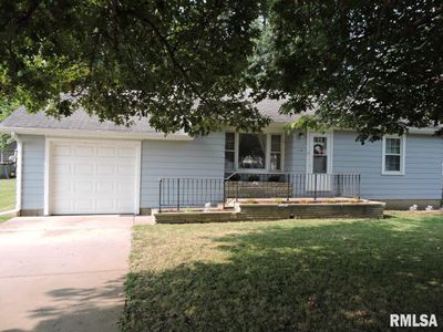 320 Orr Avenue, House other with 2 bedrooms, 1 bathrooms and null parking in Pekin IL | Image 1