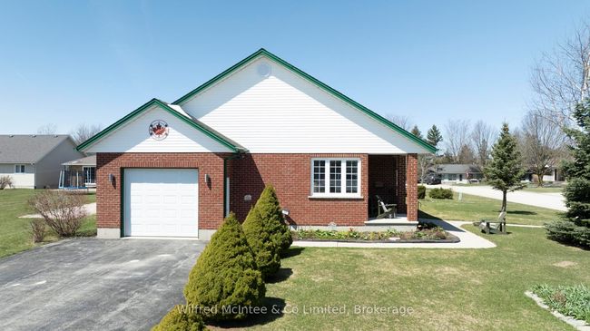 12 Jonathan Cres, House other with 3 bedrooms, 2 bathrooms and 4 parking in Mildmay ON | Image 5
