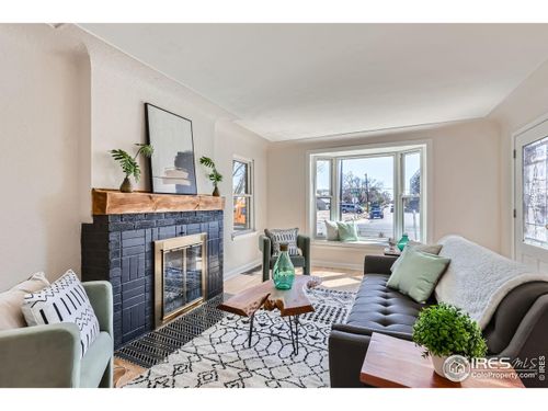 865 Holly St, Denver, CO, 80220-4432 | Card Image