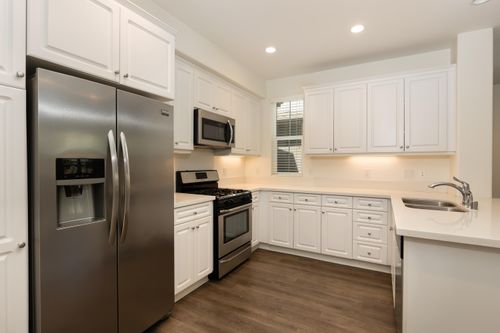 243 Deming Way, Buellton, CA, 93427-9692 | Card Image