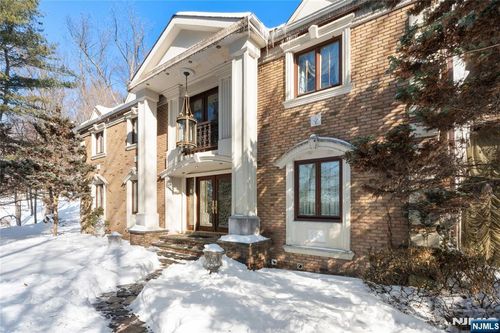 12 E Saddle River Rd, Saddle River, NJ, 07458-3205 | Card Image