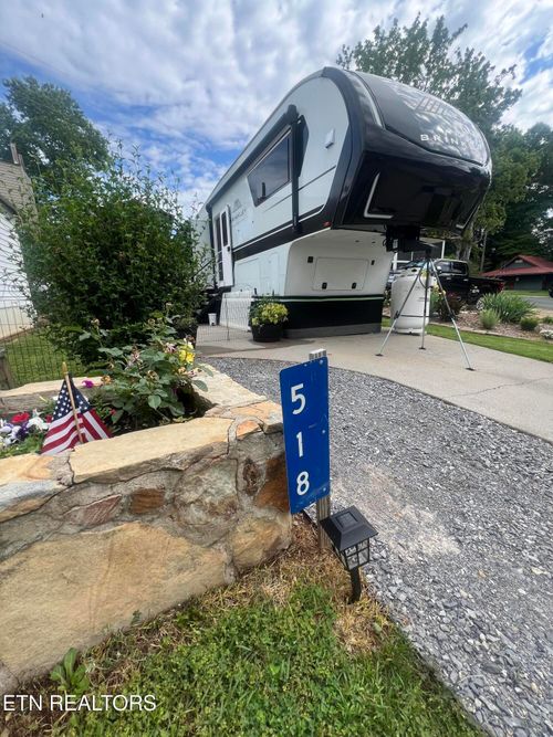 159 Flamingo Cir, Townsend, TN, 37882 | Card Image