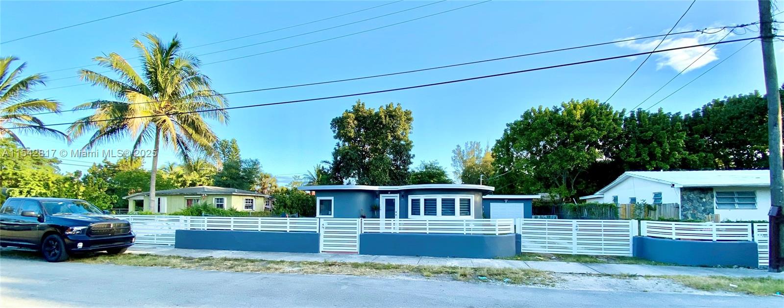 170th St, North Miami Beach, FL 33162