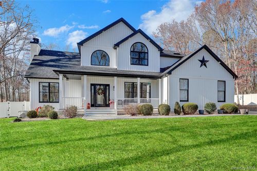 108 Hunter Ave, Miller Place, NY, 11764-3143 | Card Image