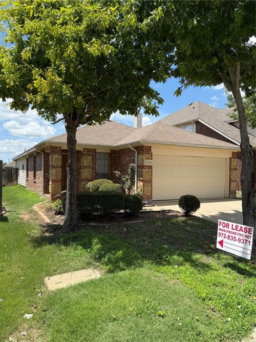 12125 Walden Wood Dr, Fort Worth, TX, 76244-5573 | Card Image