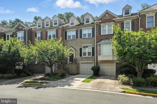 2157 Wolftrap Ct, VIENNA, VA, 22182-5188 | Card Image
