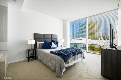 302-3726 Las Vegas Blvd S, Las Vegas, NV, 89158-4341 | Card Image