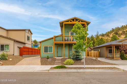 4977 E Retreat Cir, Flagstaff, AZ, 86004-1686 | Card Image