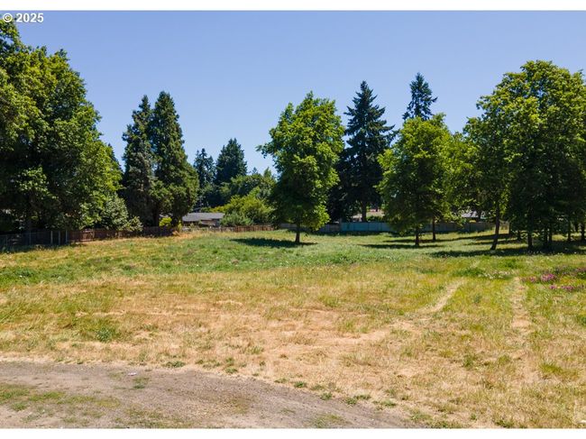 190 River Loop 1, Home with 0 bedrooms, 0 bathrooms and null parking in Eugene OR | Image 16