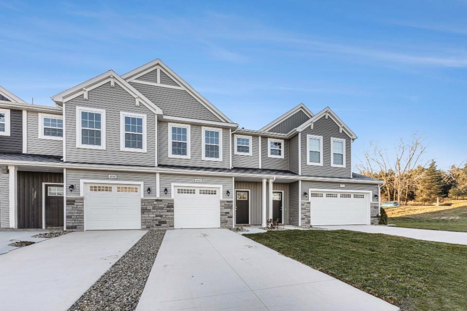 Glen Haven Dr, Grand Rapids, MI 49512