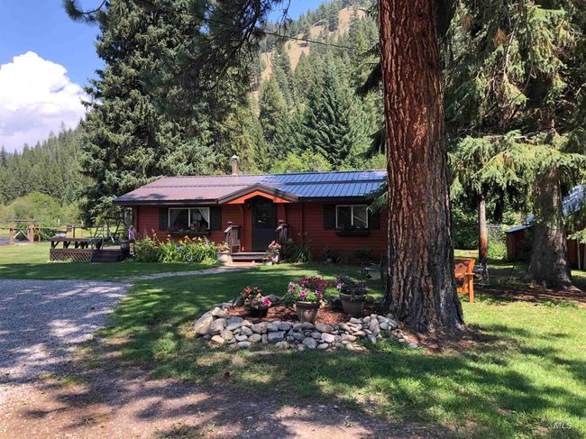 3127 Highway 93 N, House other with 2 bedrooms, 1 bathrooms and 2 parking in Gibbonsville ID | Image 5