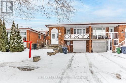 211 Shawnee Cir, Toronto, ON, M2H2Y3 | Card Image