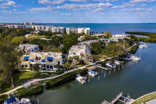 204-1904 Harbourside Dr, LONGBOAT KEY, FL, 34228-4205 | Card Image