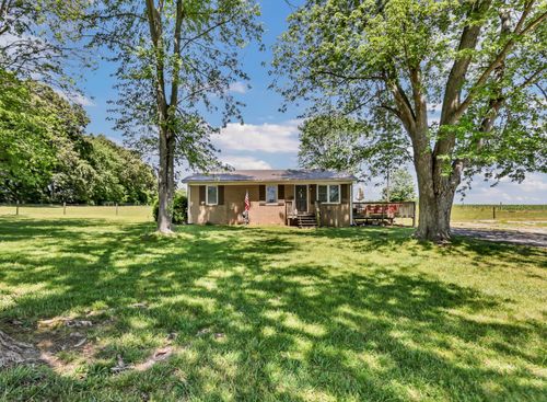 1068 Hugh Hunter Rd, Oak Grove, KY, 42262-9385 | Card Image