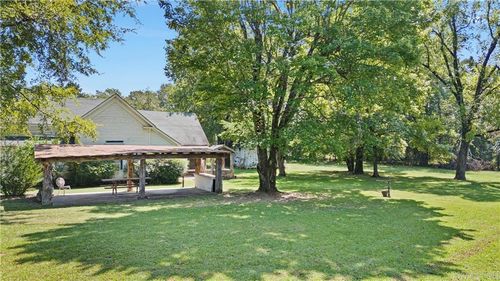 226 Lee St, Clarksville, AR, 72830-9449 | Card Image