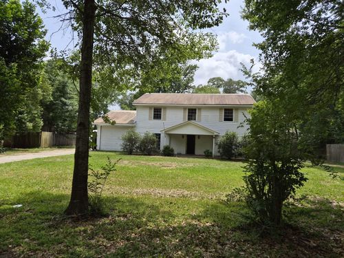 916 Brook Forest Drive, Conroe, TX, 77385 | Card Image