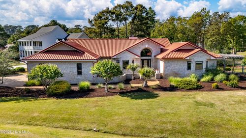 and-boat-slip-16-104 Core Dr W, Morehead City, NC, 28557-8905 | Card Image