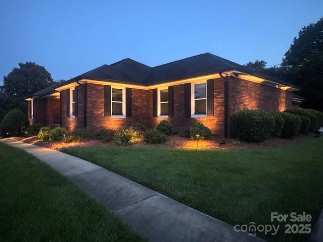 Spacious rocking chair front porch | Image 4