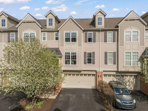 341 N Commerce St, Aurora, IL, 60504-6845 | Card Image