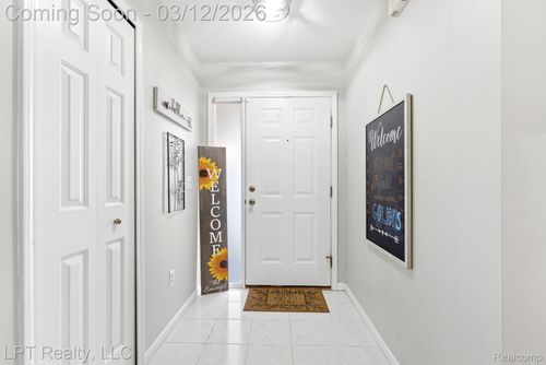 24595 Jason Dr, Brownstown Twp, MI, 48134-9183 | Card Image