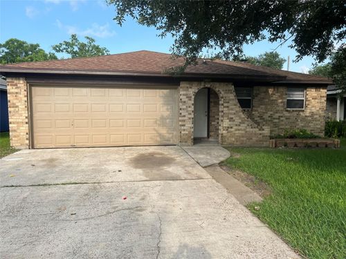 4112 19th St N, Texas City, TX, 77590-4043 | Card Image