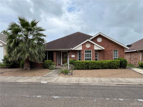 233 Karen Dr, Alamo, TX, 78516-2607 | Card Image