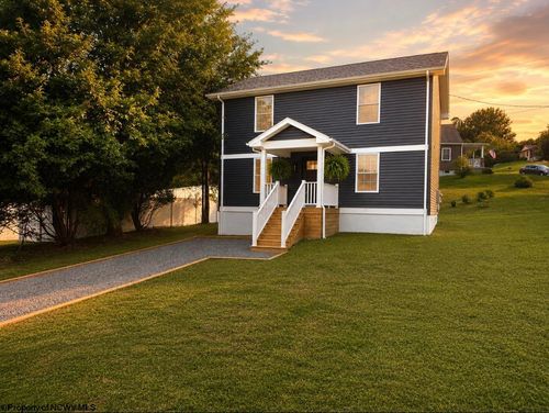 106 Cardinal Pl, Fairmont, WV, 26554-1412 | Card Image