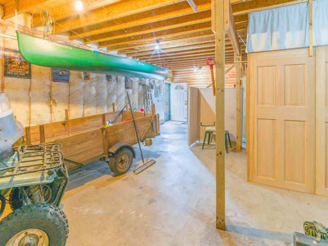 Garage | Image 27