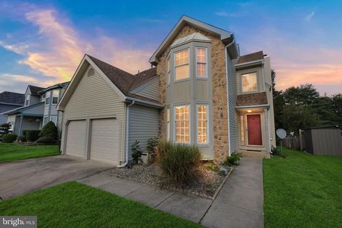 2 Hartzel Ct, MOUNT LAUREL, NJ, 08054-3367 | Card Image