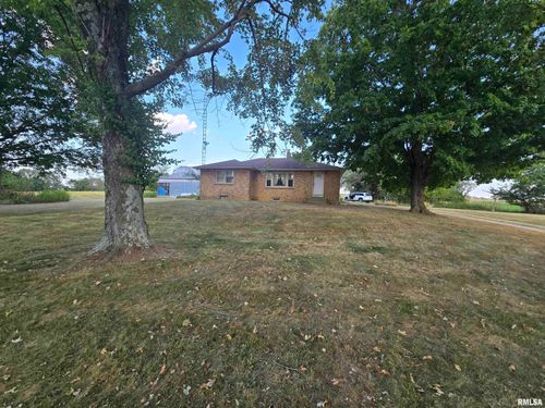 13840 N Dove Ln, Bluford, IL, 62814-4400 | Card Image