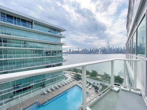apt-717x-800 Ave At Port Imperial Blvd, Weehawken, NJ, 07086-5509 | Card Image