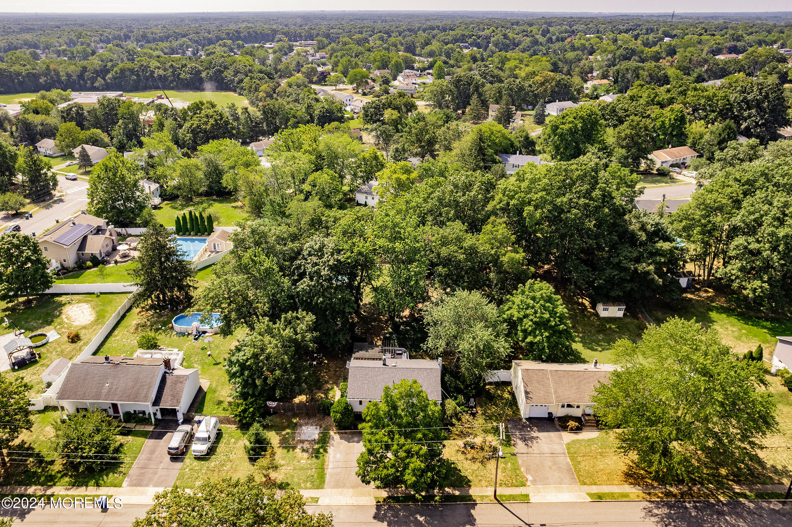 Southport Dr, Howell, NJ 07731