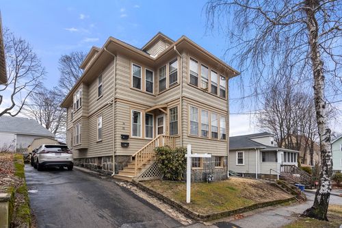 24-22 Barry St, Hyde Park, MA, 02136-2128 | Card Image