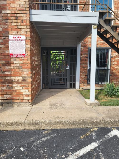 apt-109-4317 Hartford St, Dallas, TX, 75219-2632 | Card Image