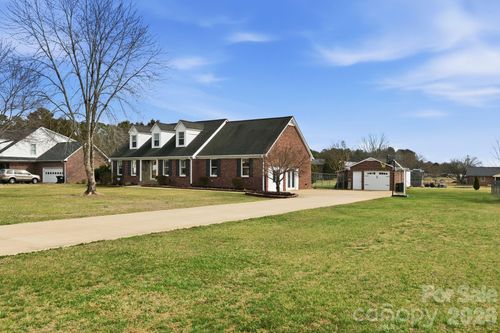 310 Palmer Cir, Rockwell, NC, 28138-6501 | Card Image