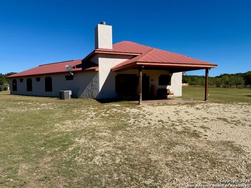 584 Tierra Linda, ConCan, TX, 78838 | Card Image