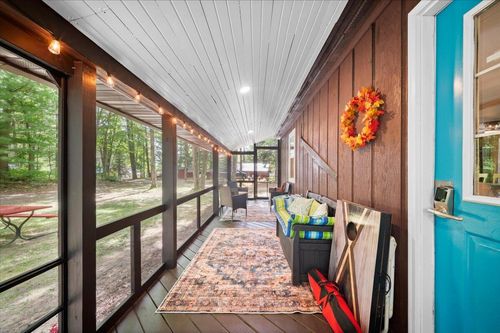 20308 Lakeview Drive, Burdell Township, MI, 49688 | Card Image