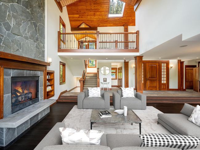 1569 Tynebridge Lane, House other with 4 bedrooms, 5 bathrooms and 4 parking in Whistler BC | Image 4