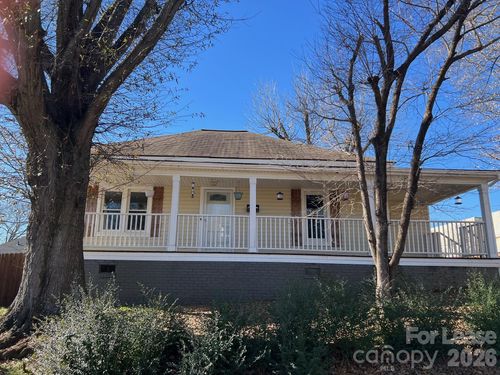 15 1st St, Cramerton, NC, 28032-1501 | Card Image