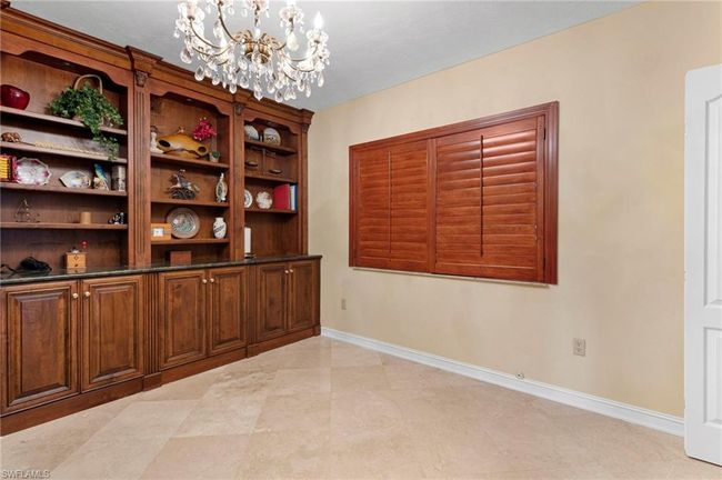 APT-1102 - 1920 Virginia Ave, Condo with 2 bedrooms, 2 bathrooms and 1 parking in FORT MYERS FL | Image 5