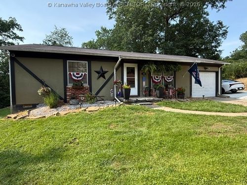 32 Raptor Ln, Culloden, WV, 25510-7250 | Card Image