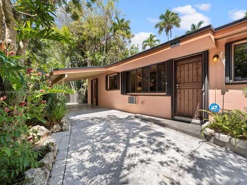 18710 Belmont Dr, Cutler Bay, FL, 33157-6914 | Card Image